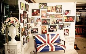 โรงแรมลายทอง